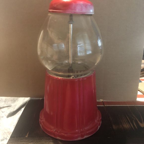 Vintage Houstons 9" Gumball Machine Red With Glass Globe Candy Patina - Picture 4 of 4